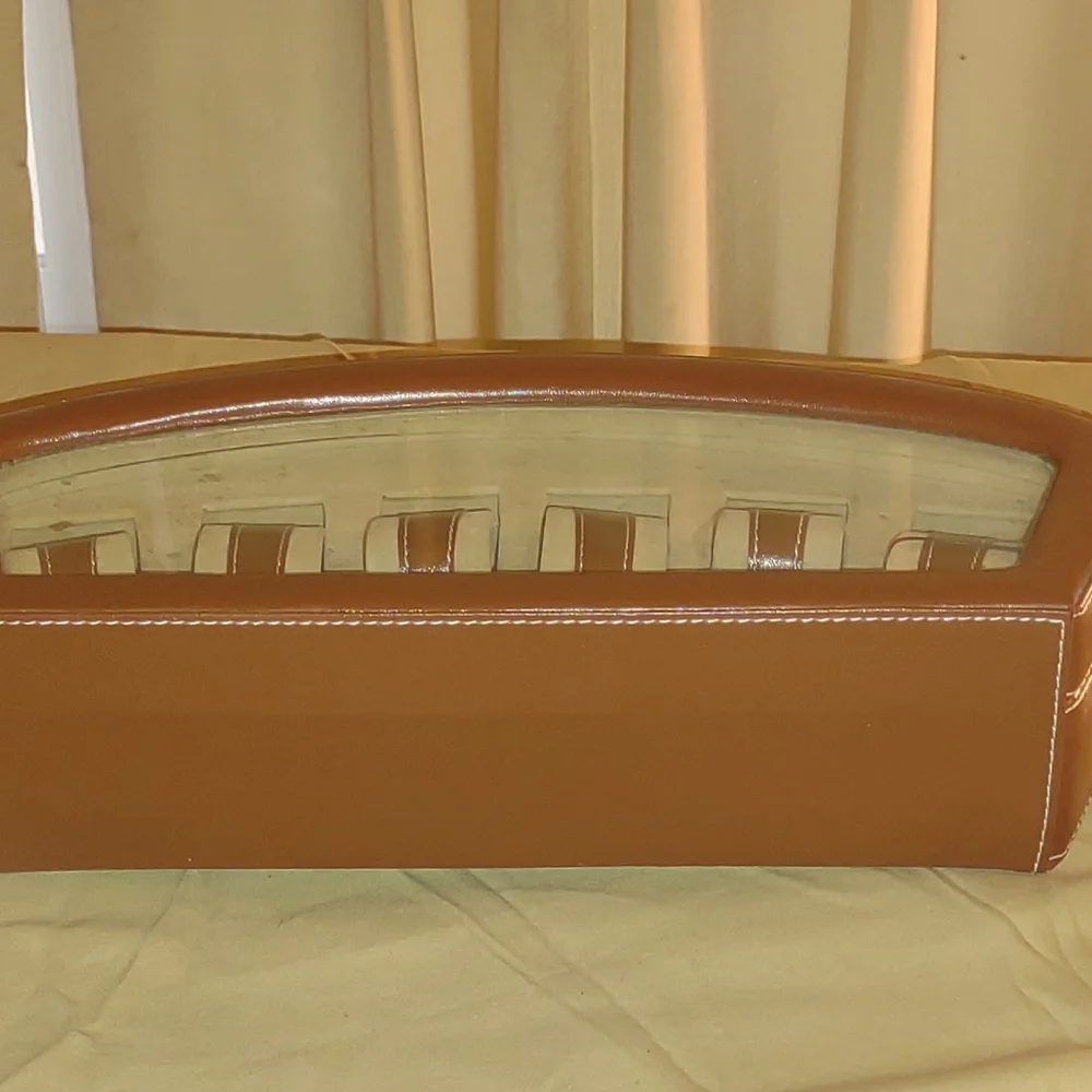 Watch case - Picture 8 of 15